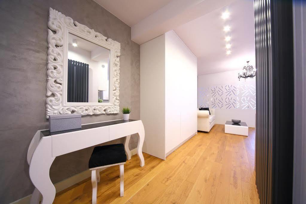 Old Town Friendhouse Apartments Krakow Exterior photo